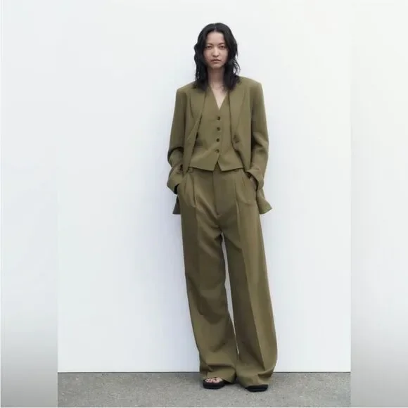 Zara dark Tan/ slightly Green slouchy trousers - Picture 2 of 16